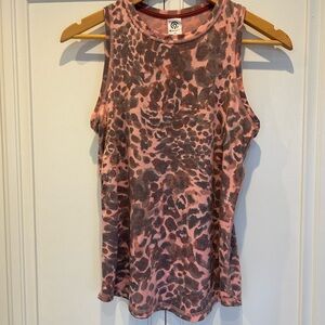 Champion peachy/blush background & gray/brownish Leopard racer back tank. XS